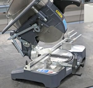 ÖZÇELİK BETA Plus Profil Kesim Makinesi 300 mm